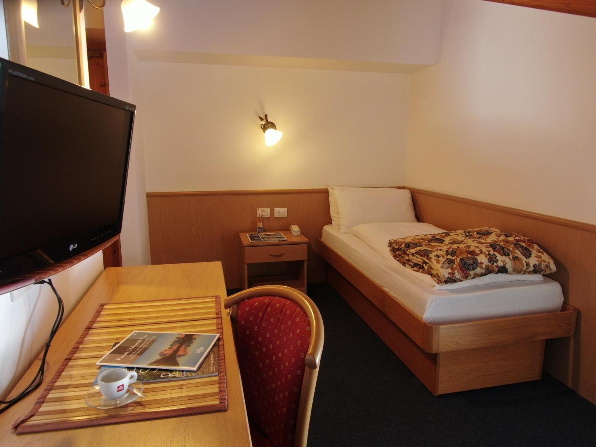 Hotel Fortini Madonna di Campiglio Bagian luar foto